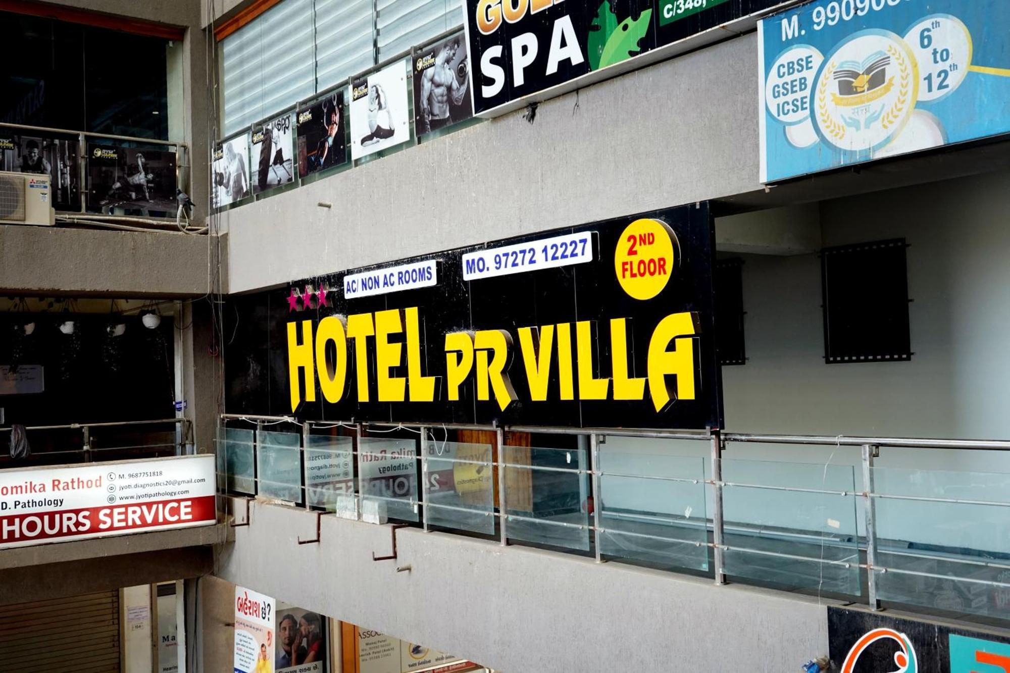 Hotel Pr Villa Gandhinagar Buitenkant foto